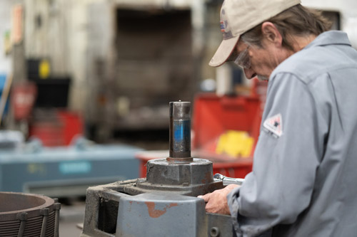 Employee Rotating Motor Bolts